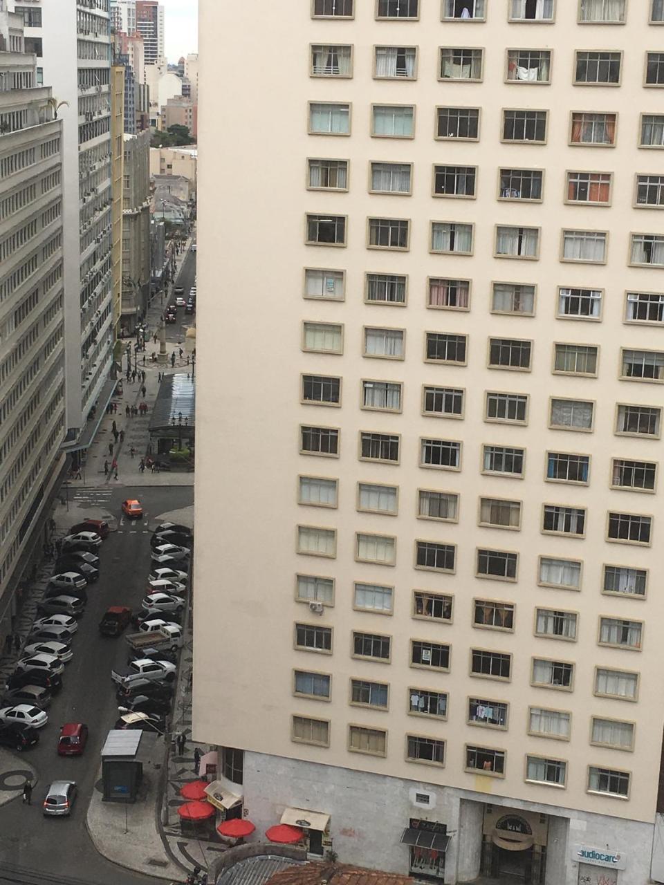 Ap Na Rua Das Flores Κουριτίμπα Εξωτερικό φωτογραφία